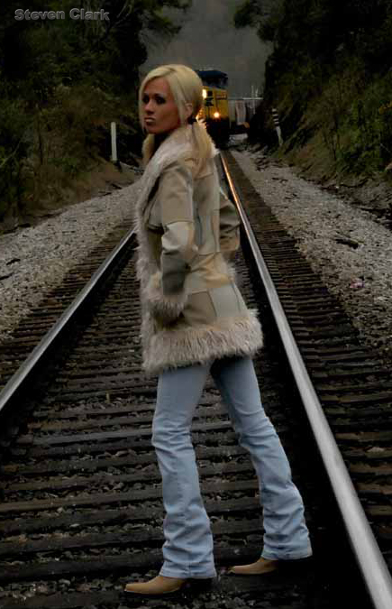 Female model photo shoot of LandonEyez by Steve Clark in Helena, AL