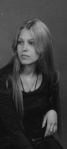 Female model photo shoot of Fidelio Delacroix in Karlsruhe DE