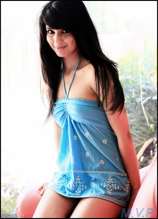 Female model photo shoot of Shveta by MyVeiwPhotography