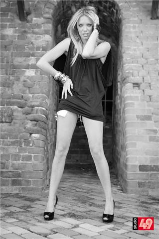 Female model photo shoot of Rachel Parry-Dixon in Newtown, Sydney Australia