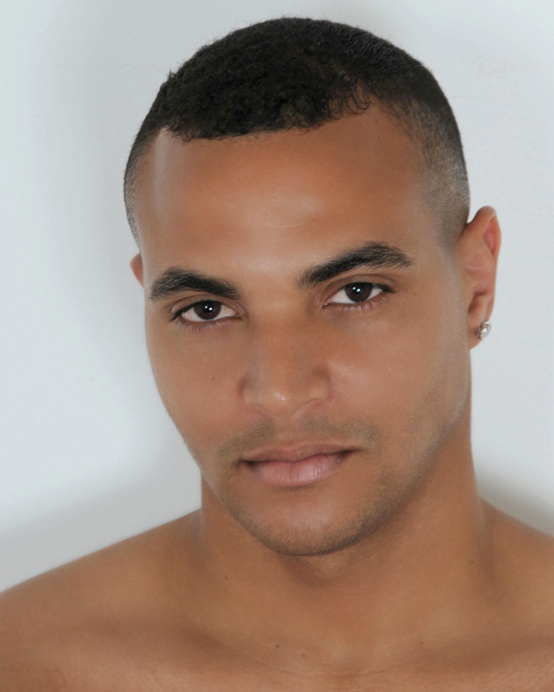 Male model photo shoot of Richard Brown1734 by Richard Ivey