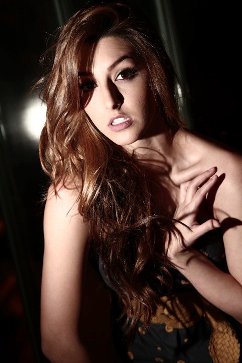 Female model photo shoot of Chantelle R.
