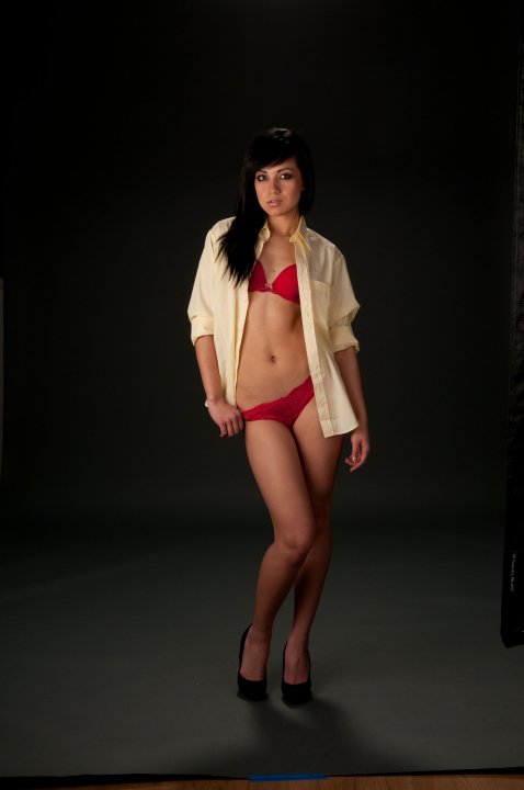 Female model photo shoot of Hoa Ha Nguyen