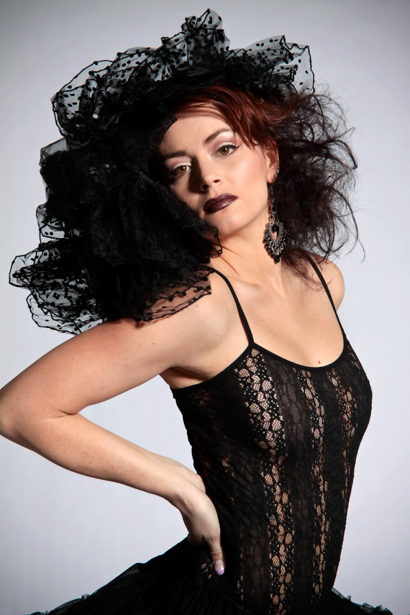 Female model photo shoot of Bellisimo, makeup by Liz Martin