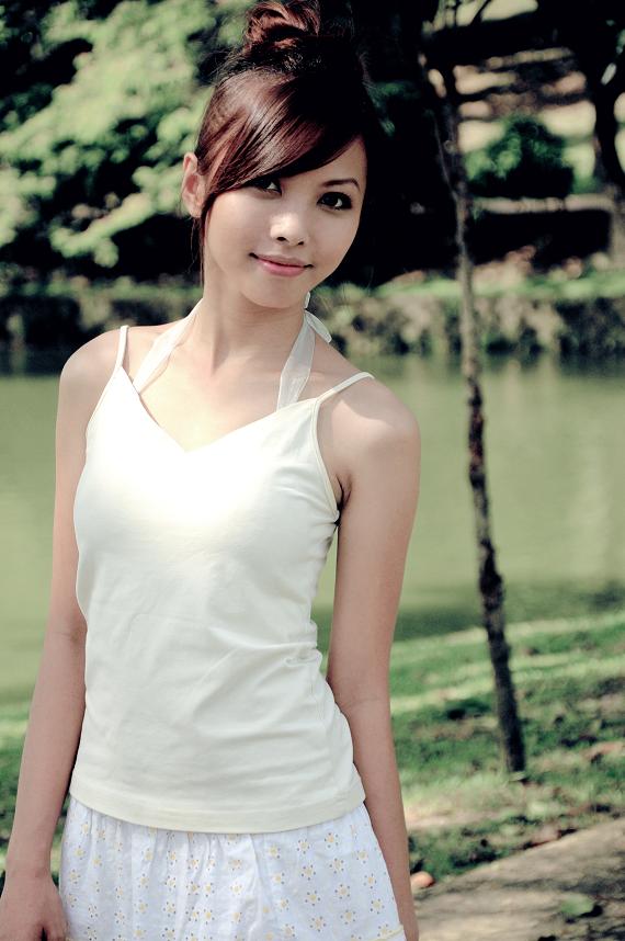 Female model photo shoot of Sweet Yen in Lake Garden