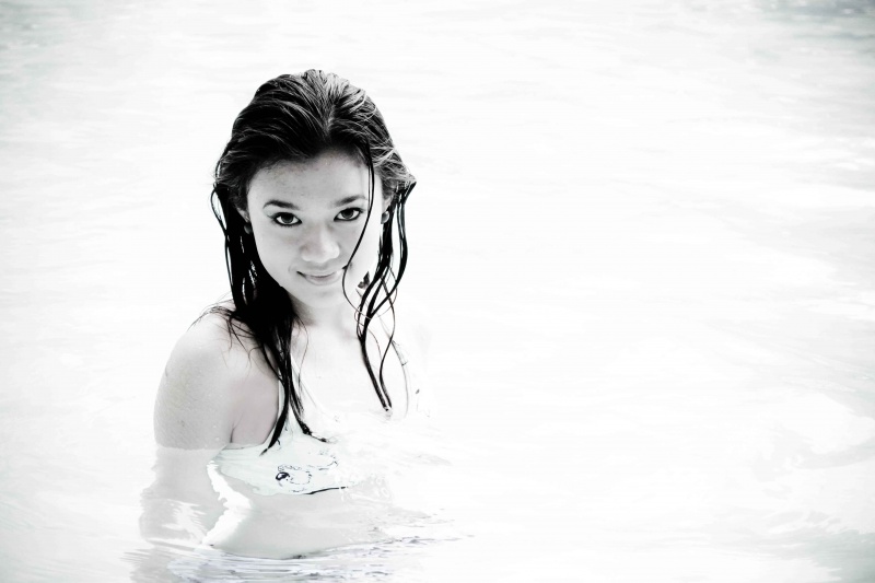 Female model photo shoot of Angel Desuasido
