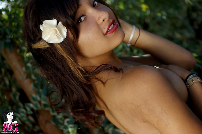 Female model photo shoot of Calliope Crane 