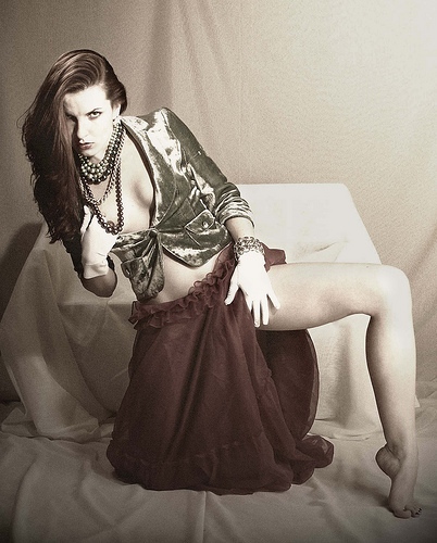 Female model photo shoot of Bella Mia 23 by Di Be