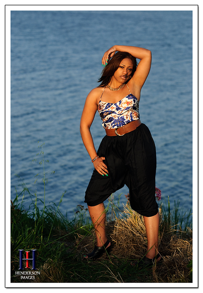 Female model photo shoot of Ms Darielle Simmons in Richmond,CA