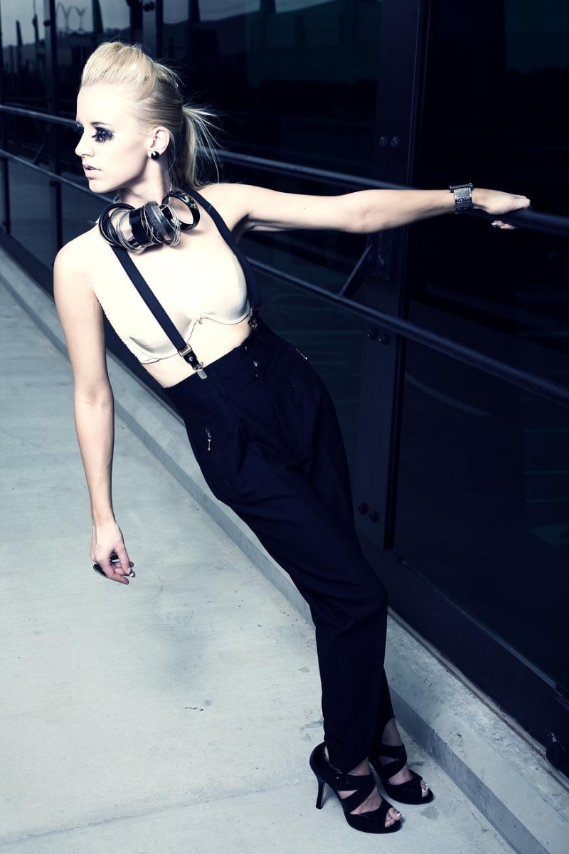 Female model photo shoot of Lee_Sirene