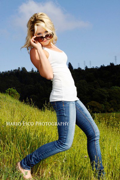 Female model photo shoot of Lynn Crickette