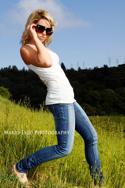 Female model photo shoot of Lynn Crickette