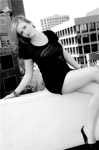 Female model photo shoot of Emma Lavonne by Antones Photography