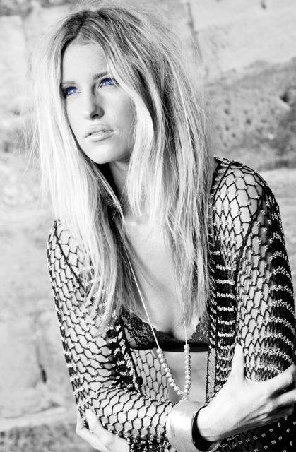 Female model photo shoot of Elisha Yarrington
