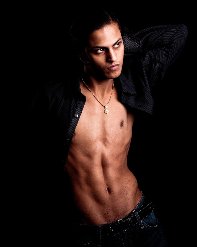 Male model photo shoot of SsM Desi