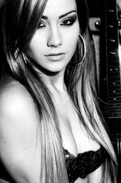 Female model photo shoot of MonicaLynn