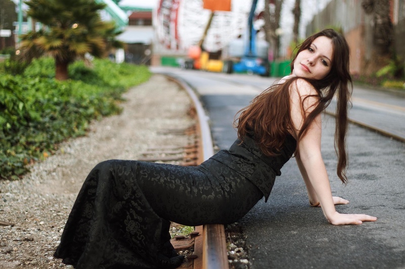 Female model photo shoot of Anastasiya Sanchez