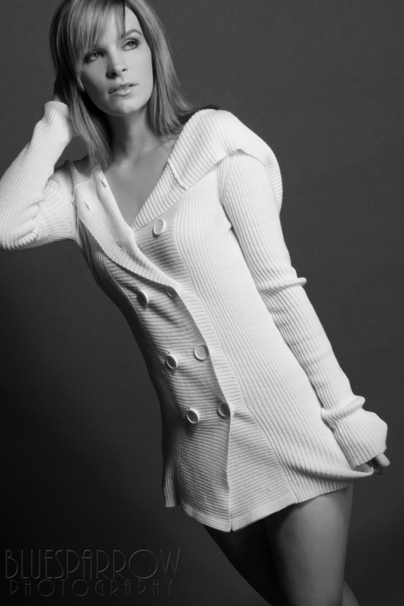 Female model photo shoot of Erin Leigh Hamilton