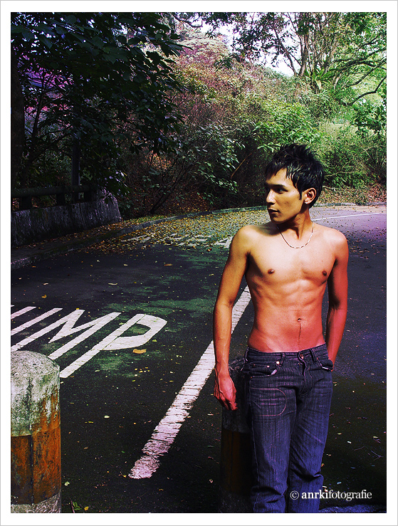 Male model photo shoot of Azizul Kirosaki by anrkifoto