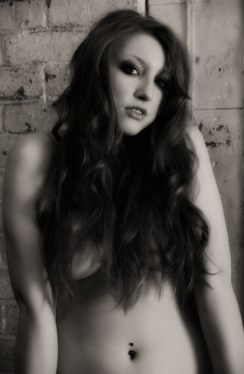 Female model photo shoot of Kylie Garnet