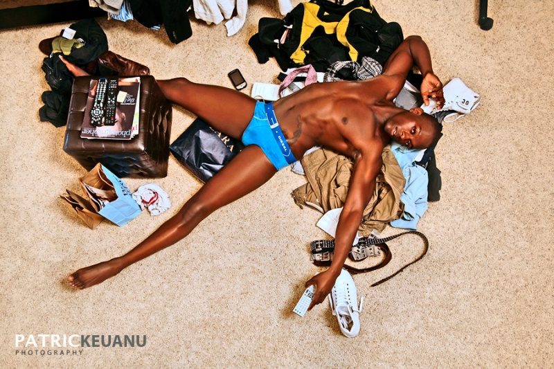 Male model photo shoot of Dwight McMillan by Keuanou