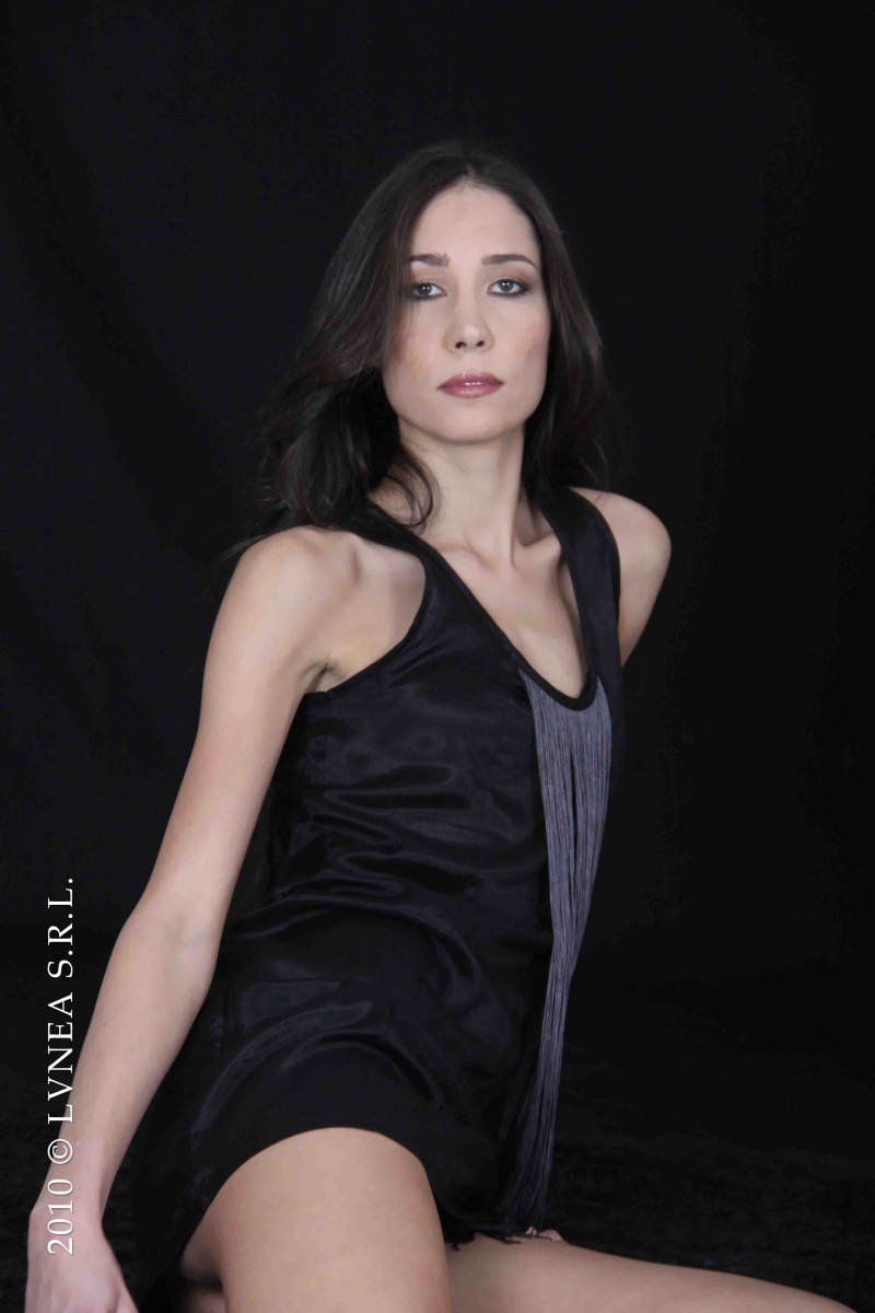 Female model photo shoot of Barbara Dc