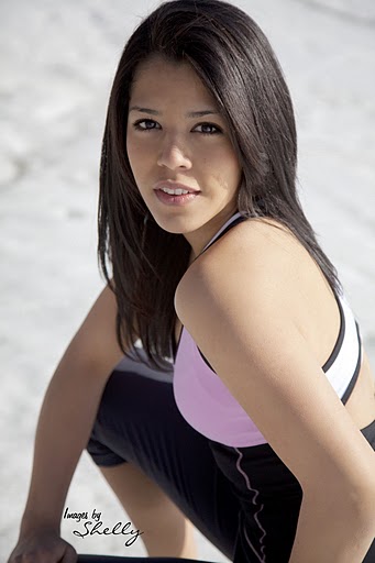 Female model photo shoot of Miryam Perez Mozo