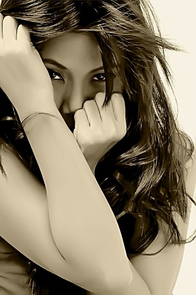 Female model photo shoot of Ayesha Surihani