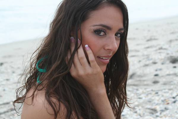 Female model photo shoot of Danielle Sabatello