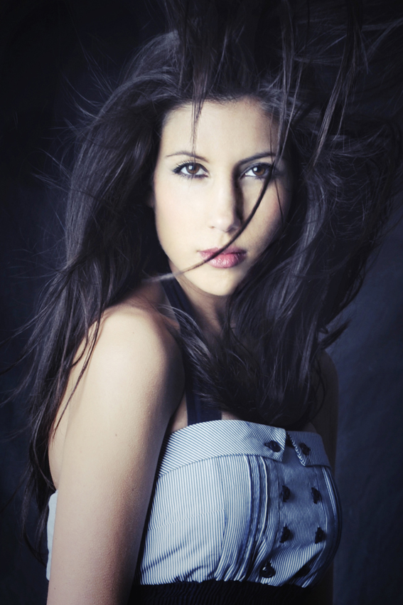 Female model photo shoot of Aierim