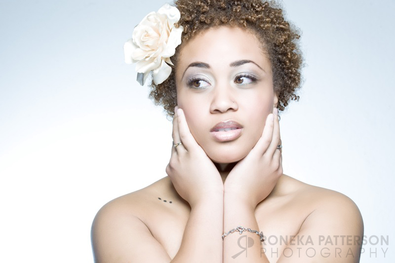Female model photo shoot of Roneka Patterson