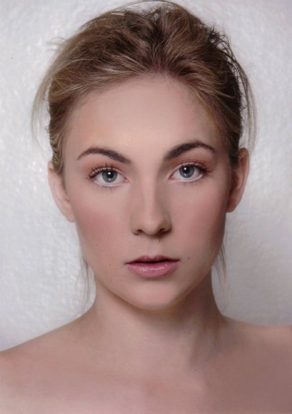 Female model photo shoot of Kirsty Dolores Makeup  by Jodi Nash in Jodi Nash Studio