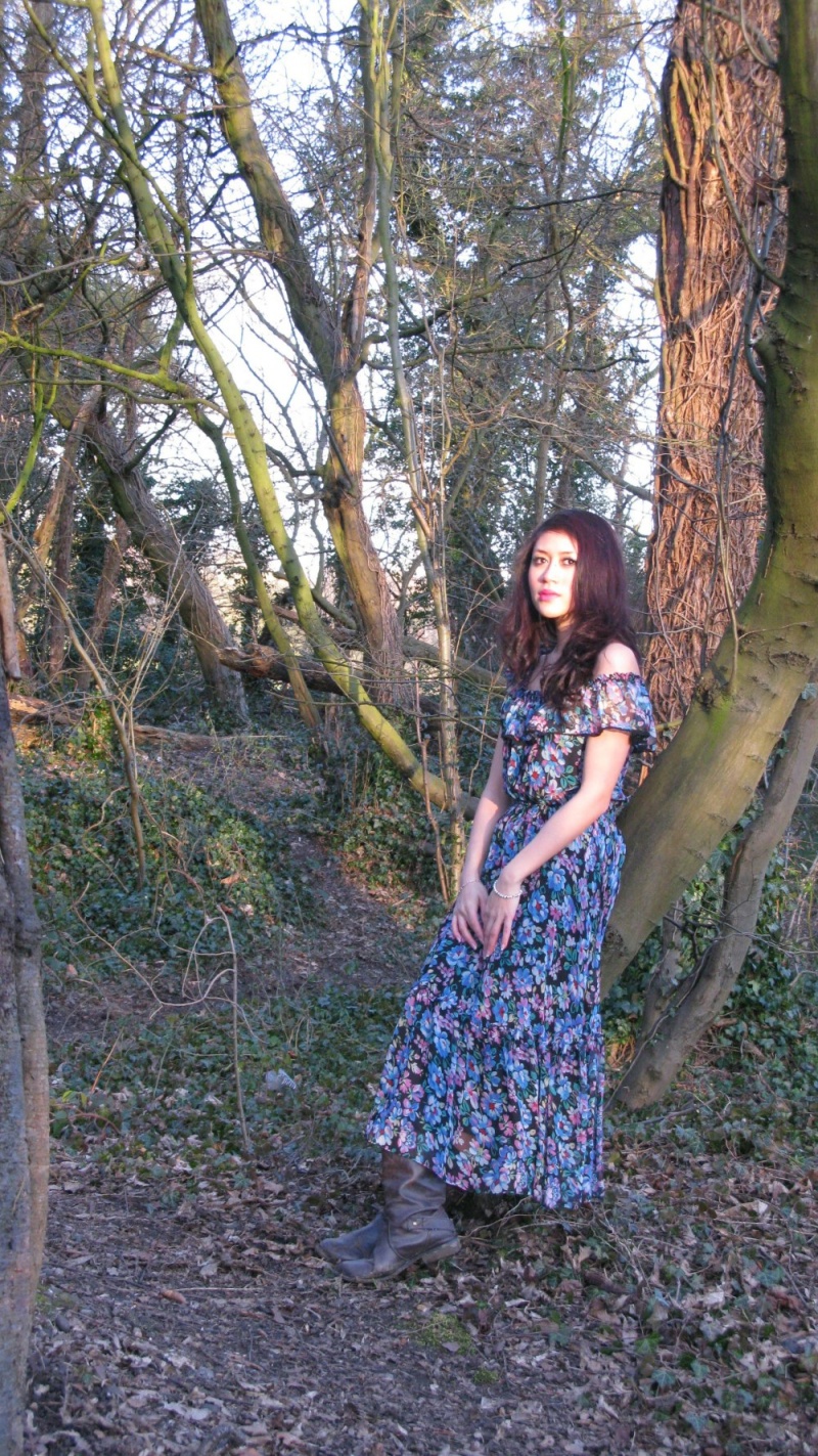 Female model photo shoot of Astrid275 in Moor Park