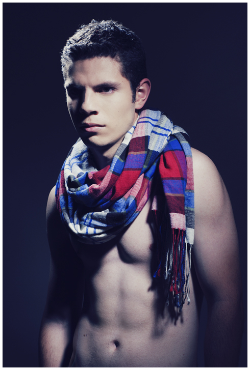 Male model photo shoot of Oscar Martin