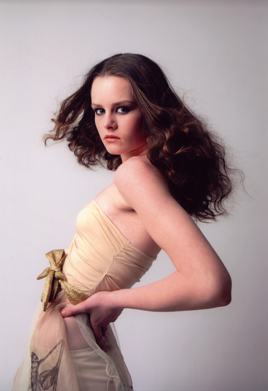 Female model photo shoot of Barbara Munsel