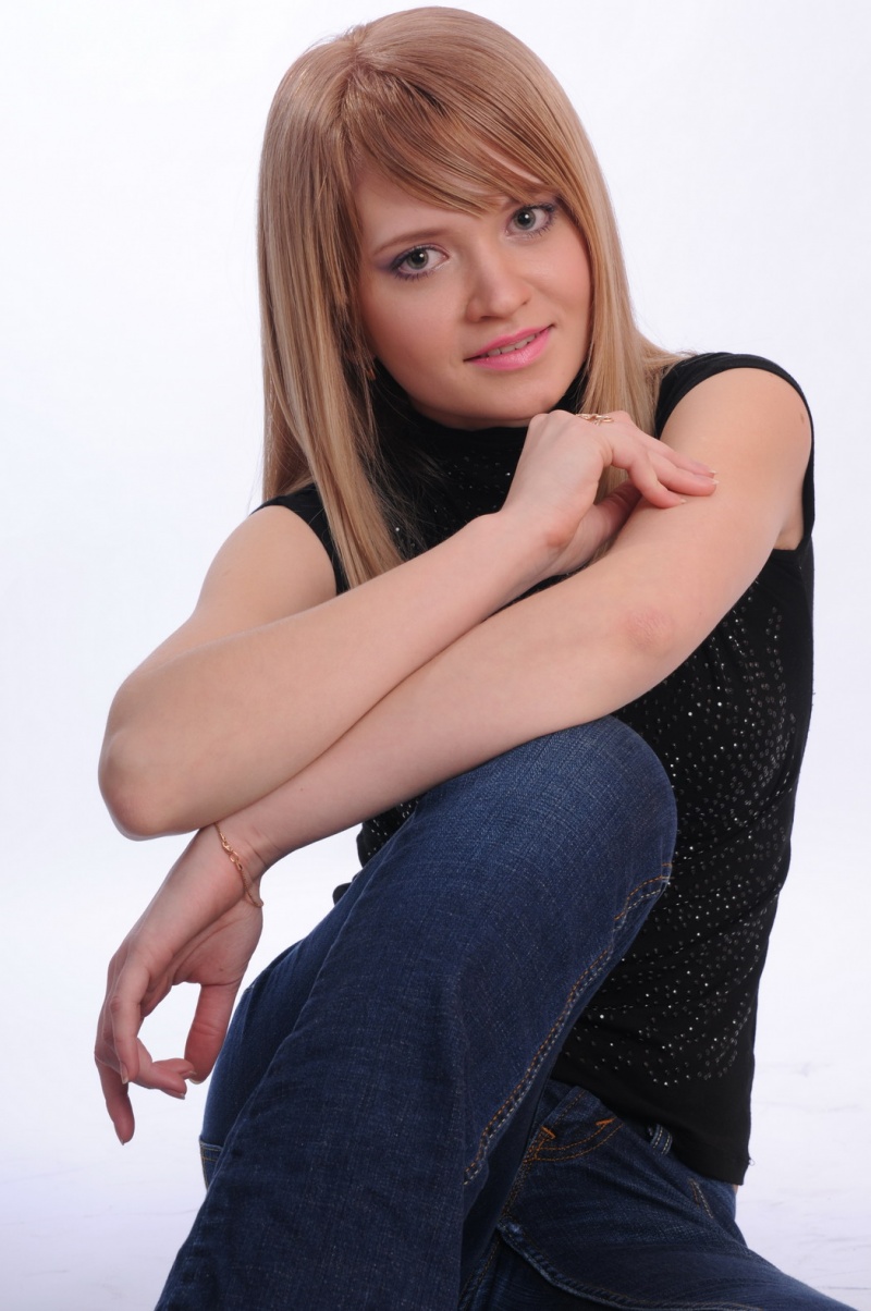 Female model photo shoot of ViolettaK