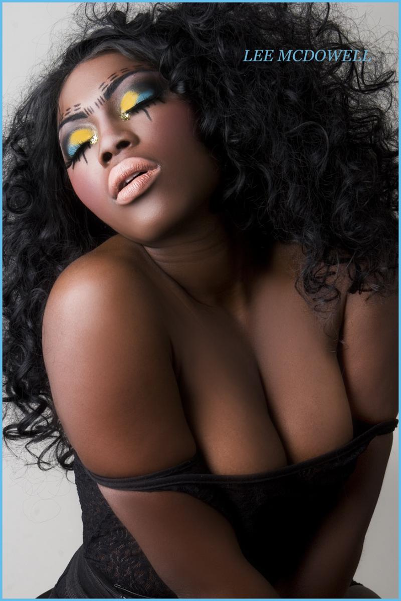 Female model photo shoot of Dark-n-luvly by LEE MCDOWELL