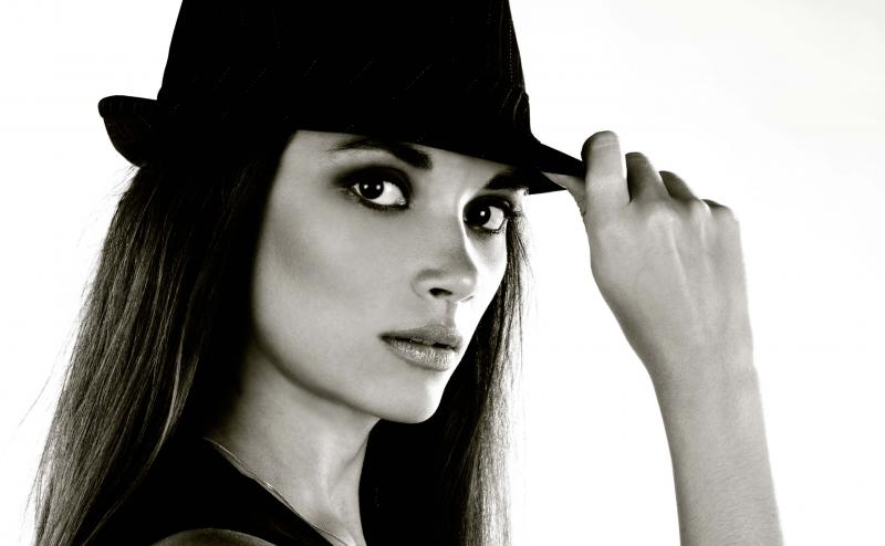 Female model photo shoot of Cristina SM