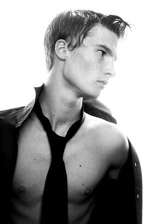 Male model photo shoot of Gregory Van Maris