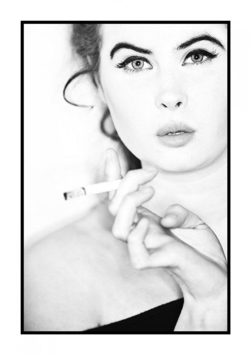 Female model photo shoot of Penelope Gillies