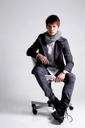 Male model photo shoot of William W. Ng