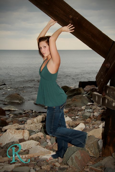 Female model photo shoot of Ashley E Underwood