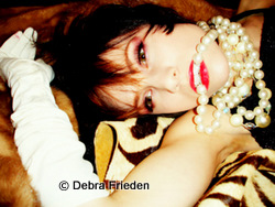 Female model photo shoot of Debra Frieden