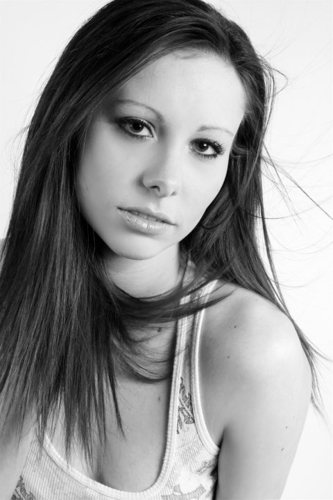 Female model photo shoot of Amanda Wilkins