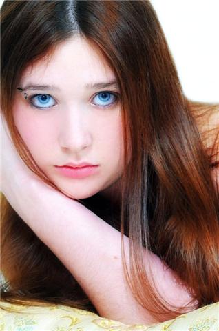 Female model photo shoot of Jessica Converse by J Benjamin in Model's Edge Studio