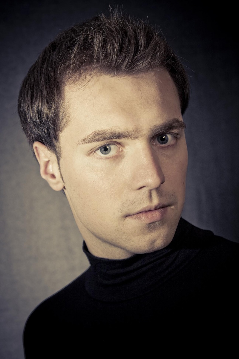 Male model photo shoot of Kirill Cherkashin