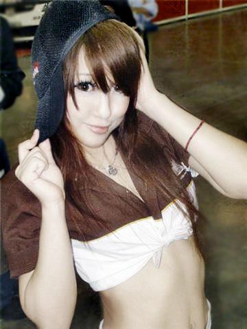 Female model photo shoot of Juliet Sakura