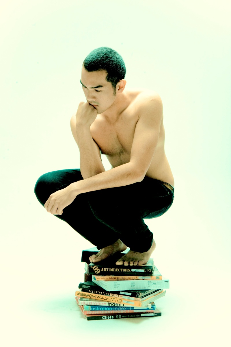 Male model photo shoot of Thai-Madrid
