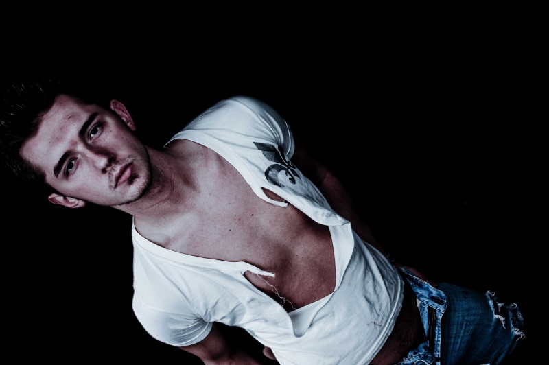 Male model photo shoot of Joe Siple