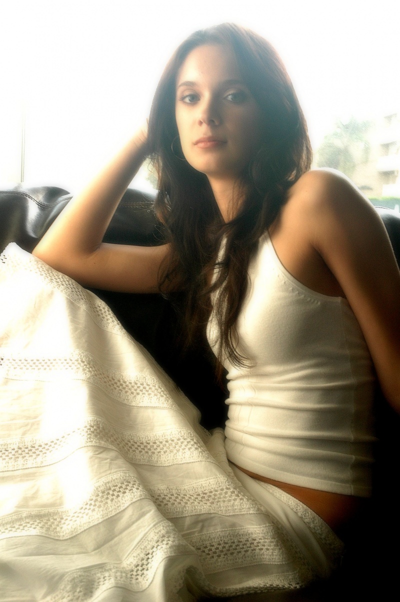 Female model photo shoot of Angel Avery